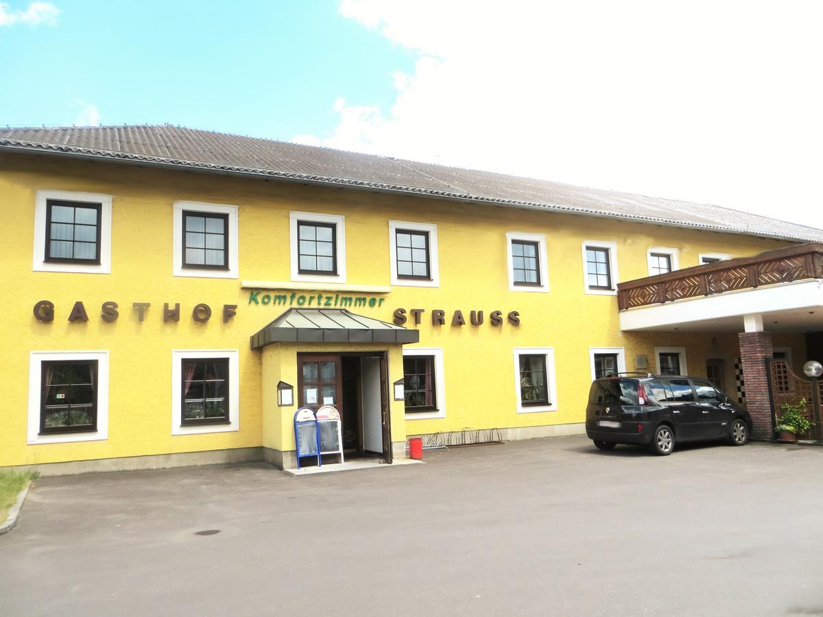 Gasthof Strauss Ansfelden Exterior photo